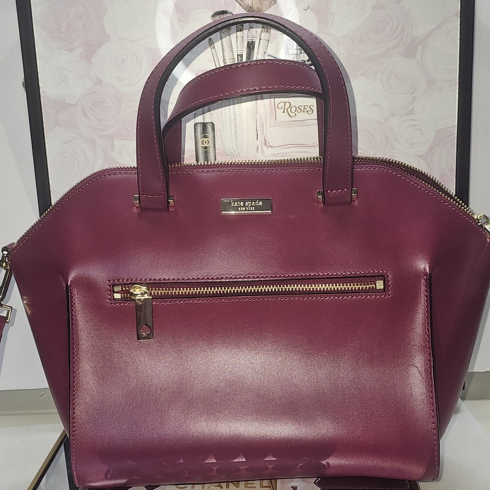 Kate Spade Savannah Parliament Square Satchel Plum Berry Color‎ EUC